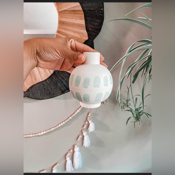 Speckled Propagation Ceramic Vessel - Picture 5 of 5